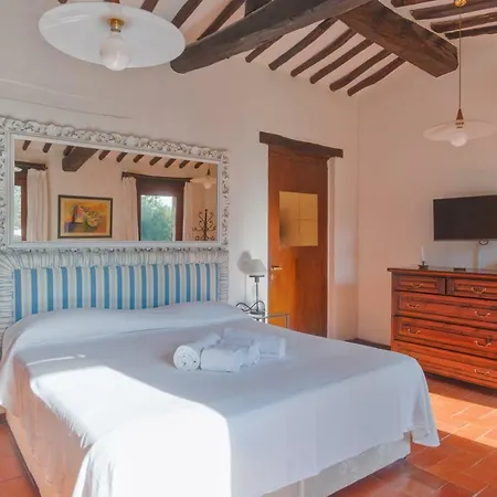 Villa Casale Cipressi